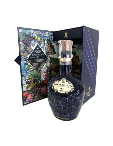 Blended whisky Chivas Royal Salute 21 with case