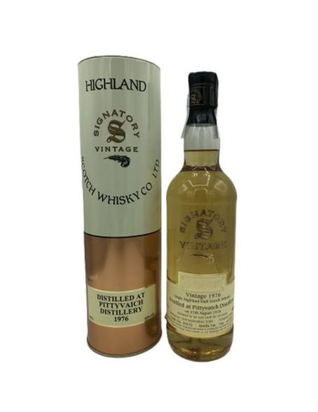 Botella whisky single malt PITTYVAICH SIG 26 YO 1976 ESTUCHE METÁLICO
