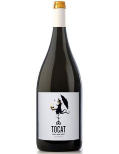 Vi de l'empordà tocat de l  ala magnum negre