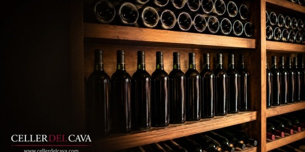 Cómo se deben guardar las botellas de vino: en vertical o en horizontal